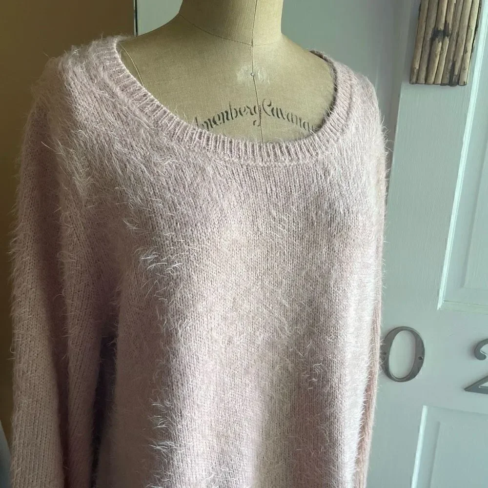 CALVIN KLEIN JEANS | light pink eyelash crewneck sweater XL - Picture 10 of 10
